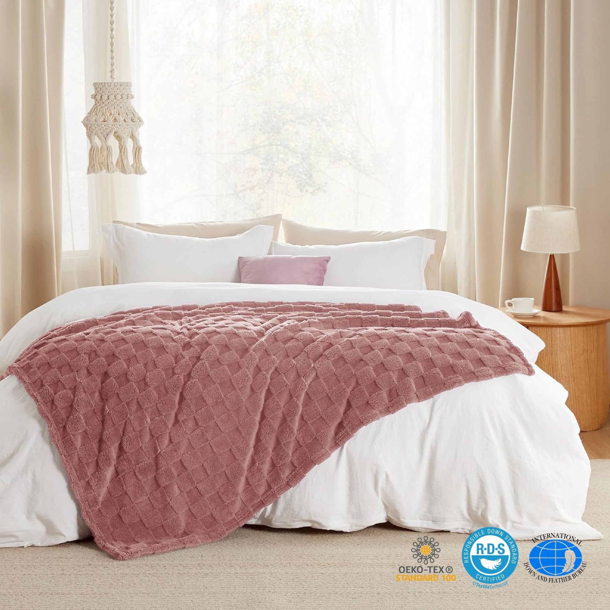 Loft & Aura™ Cozy Checkered Fleece Throw Blanket