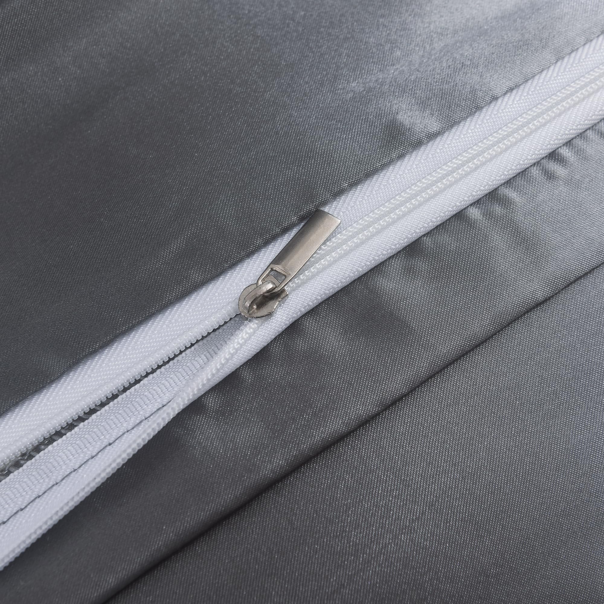 Loft & Aura™ Solid Silk Bedding Set