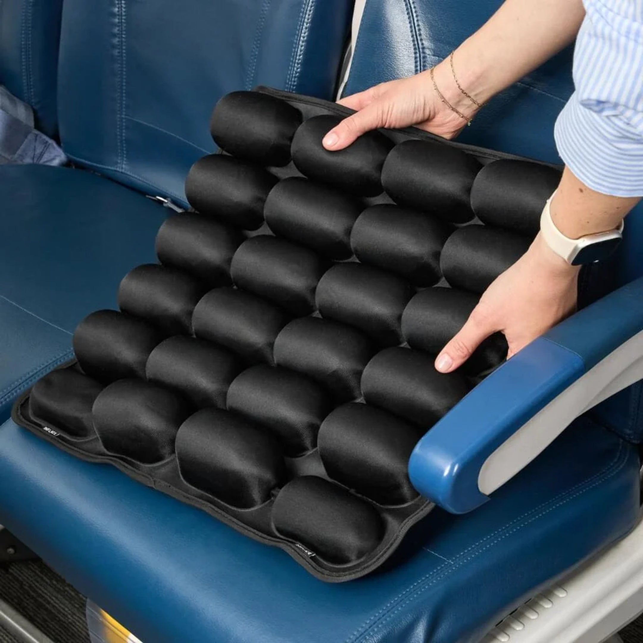 Loft & Aura™ Air Bag Inflatable Travel Cushion