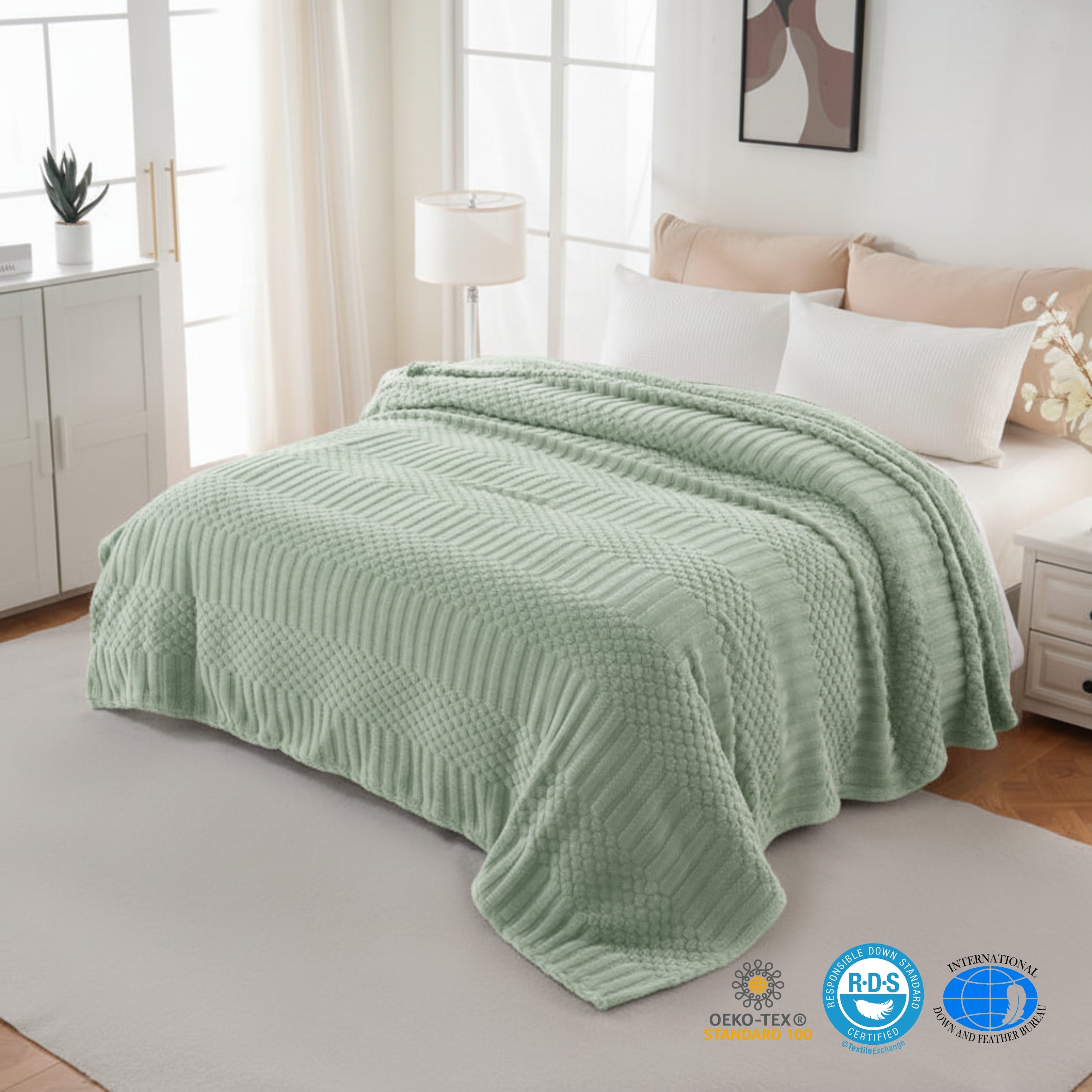 Loft & Aura™ Fleece Throw Blanket for Couch