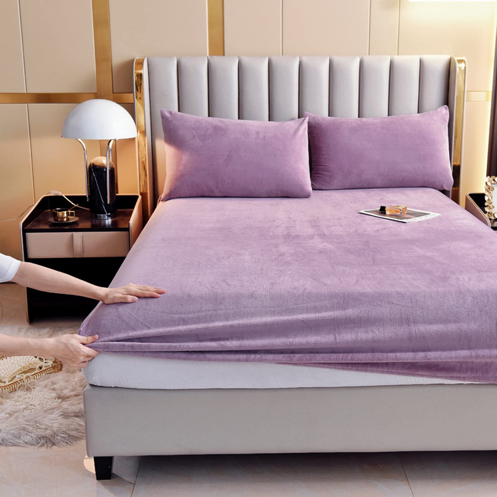 Loft & Aura™ Velvet Thermal Mattress Cover