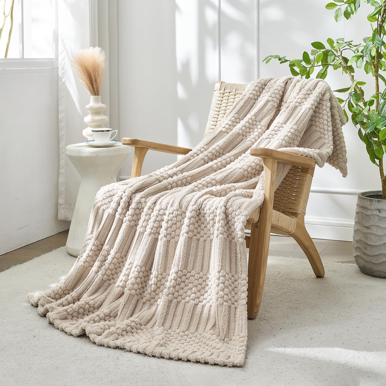 Loft & Aura™ Fleece Throw Blanket for Couch
